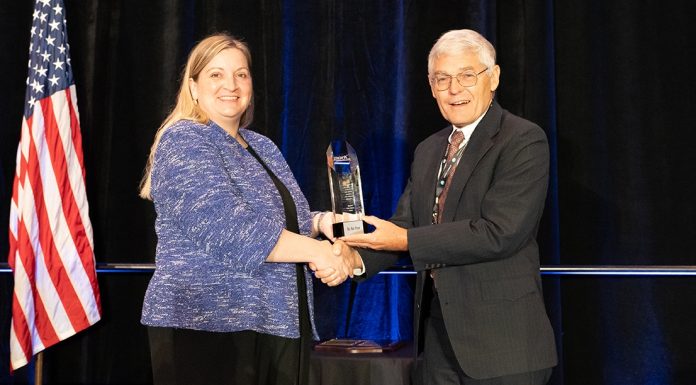Economist and Educator Recognized with Distinguished Service Award